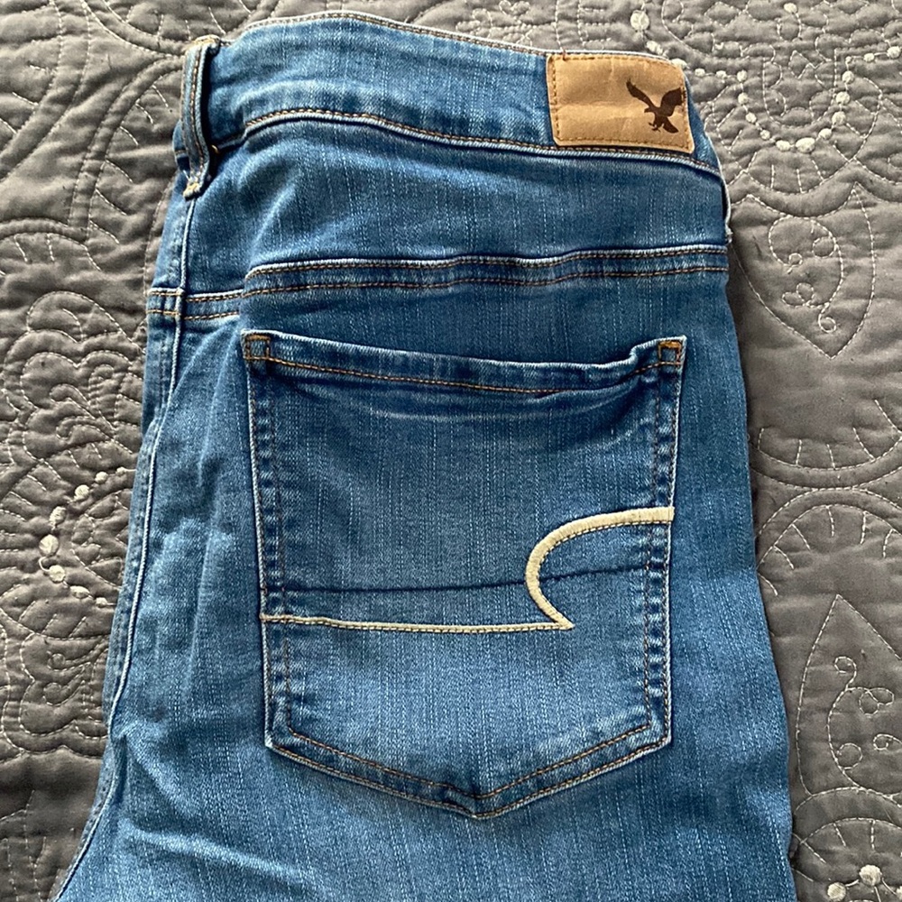 American Eagle super stretch size 14 short jeans